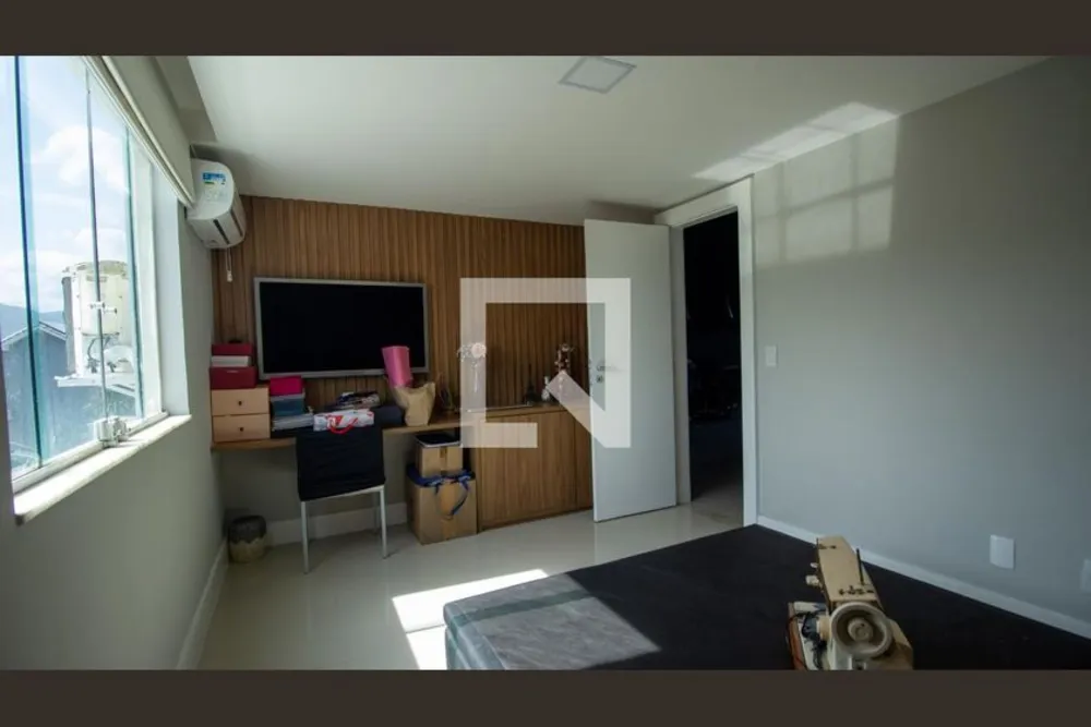 Casa, 5 quartos, 657 m² - Foto 1