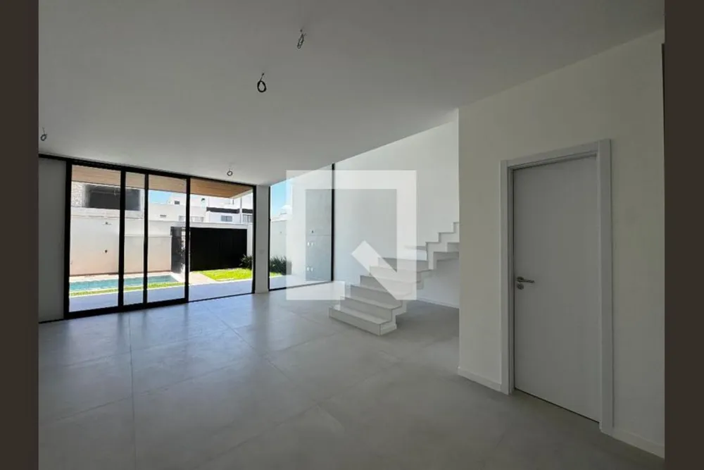 Casa, 3 quartos, 230 m² - Foto 2
