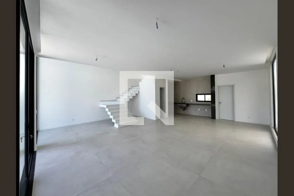 Casa, 3 quartos, 230 m² - Foto 1