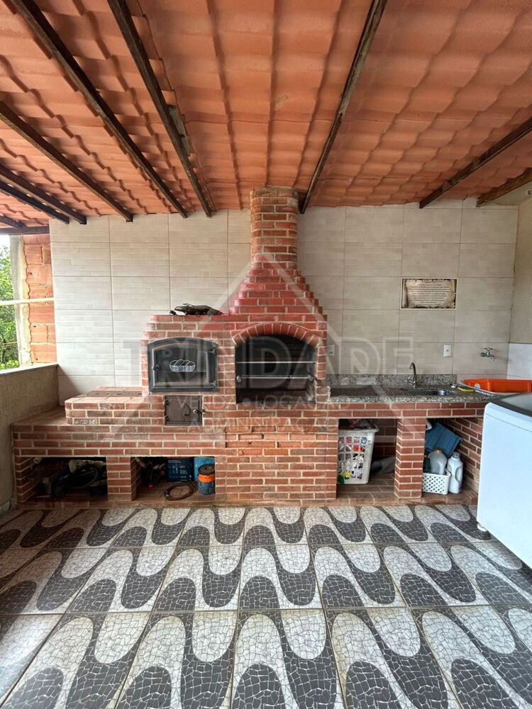 Casa, 3 quartos, 216 m² - Foto 2