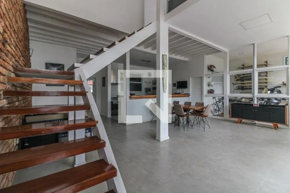 Casa, 3 quartos, 178 m² - Foto 1