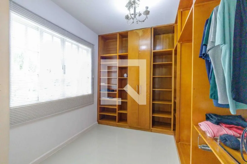 Casa, 4 quartos, 250 m² - Foto 31