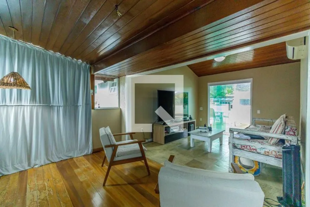 Casa, 4 quartos, 250 m² - Foto 13