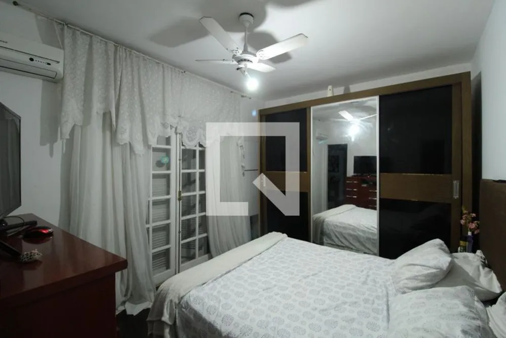 Casa, 4 quartos, 240 m² - Foto 47