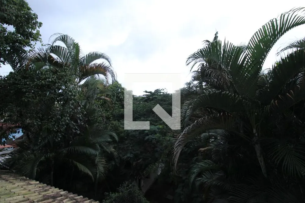 Casa, 4 quartos, 240 m² - Foto 30