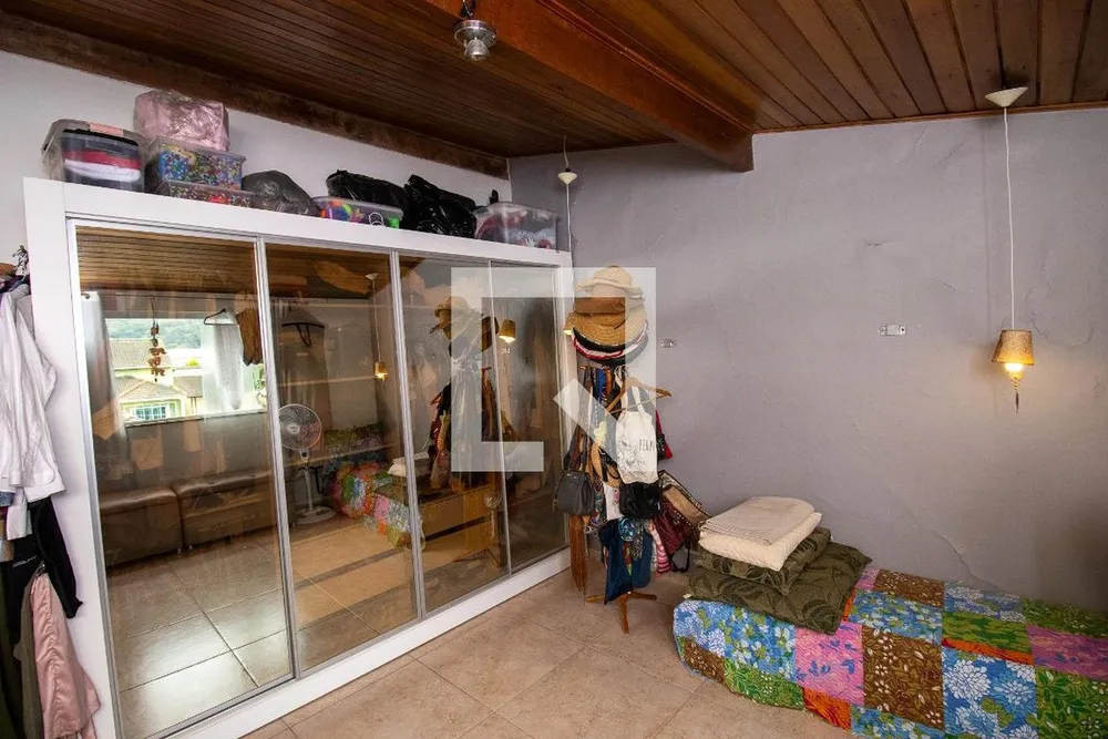 Casa, 3 quartos, 240 m² - Foto 60