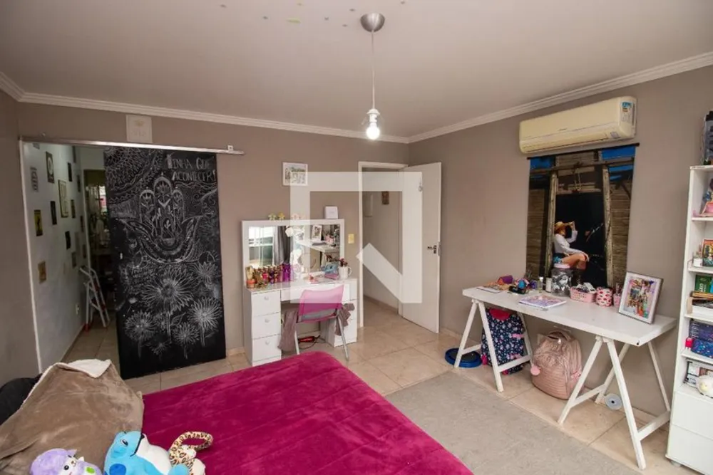 Casa, 3 quartos, 240 m² - Foto 37