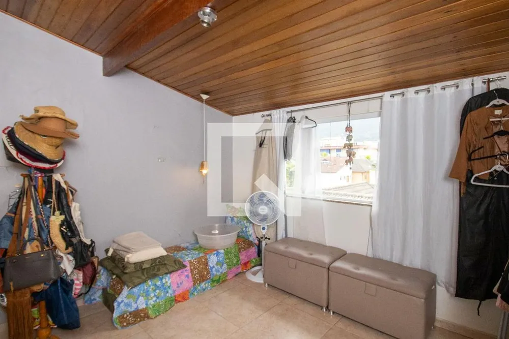 Casa, 3 quartos, 240 m² - Foto 56