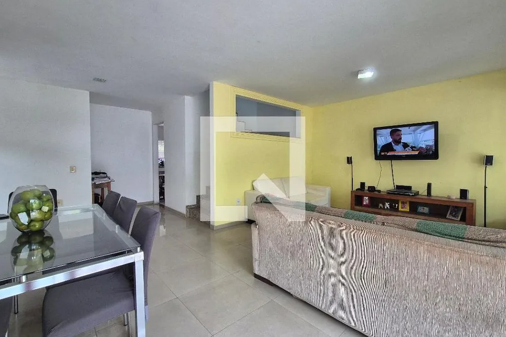 Casa, 3 quartos, 250 m² - Foto 1