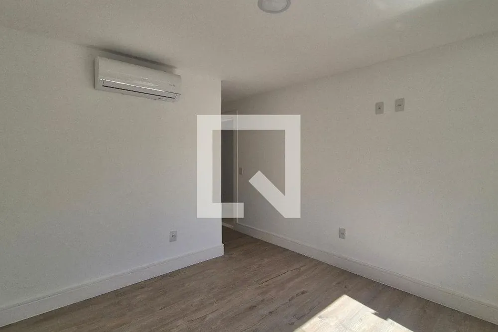 Casa, 3 quartos, 334 m² - Foto 1