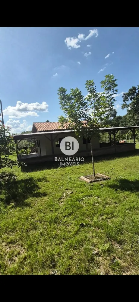 Sítio, 2 quartos, 7150 m² - Foto 1