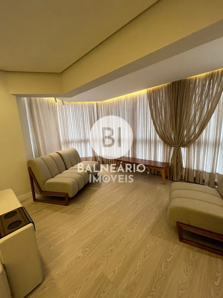 Apartamento, 3 quartos, 253 m² - Foto 2