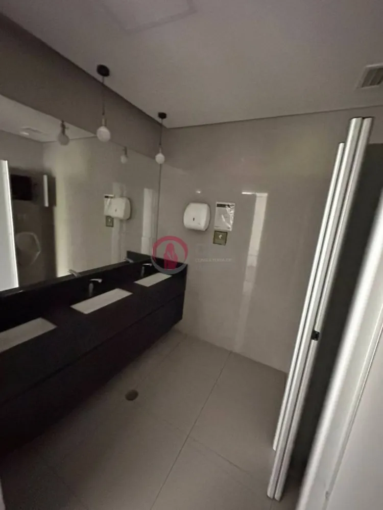 Loja-Salão, 650 m² - Foto 1