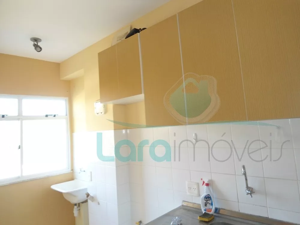 Apartamento à venda com 2 quartos, 60m² - Foto 4