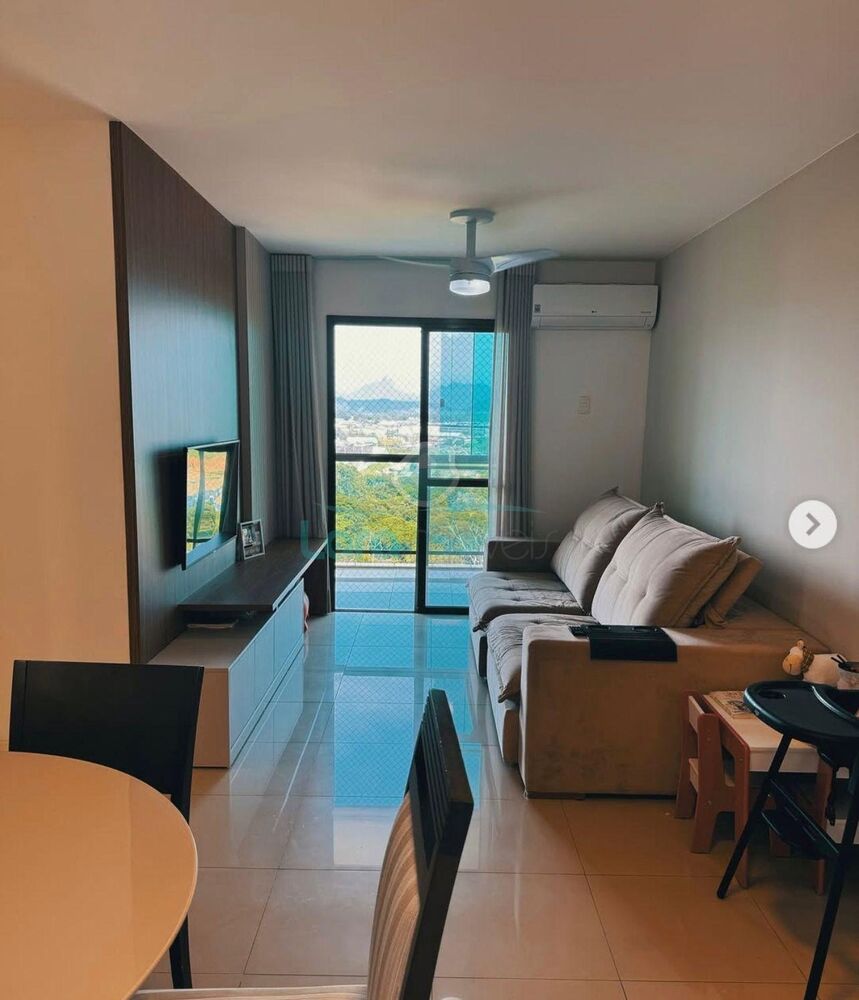 Apartamento à venda com 3 quartos, 80m² - Foto 1