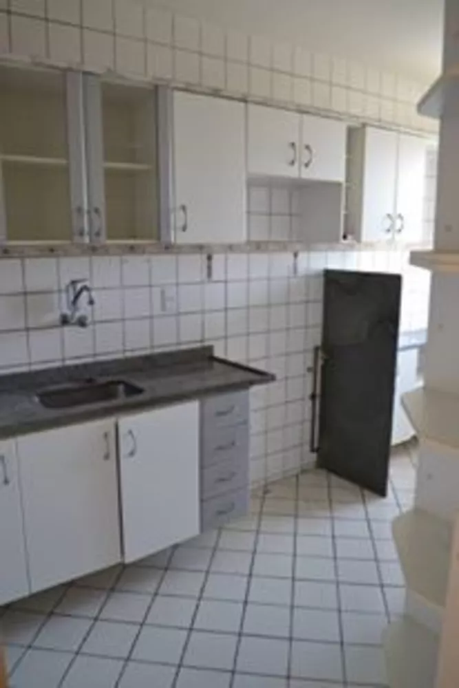 Apartamento à venda com 2 quartos, 61m² - Foto 3