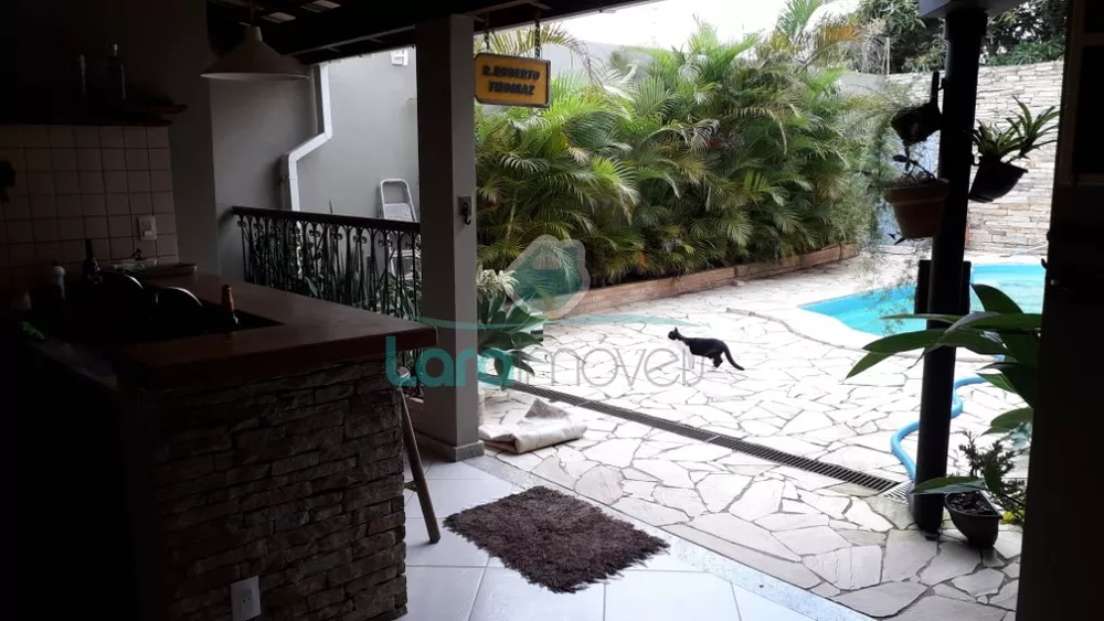 Casa, 4 quartos, 300 m² - Foto 31