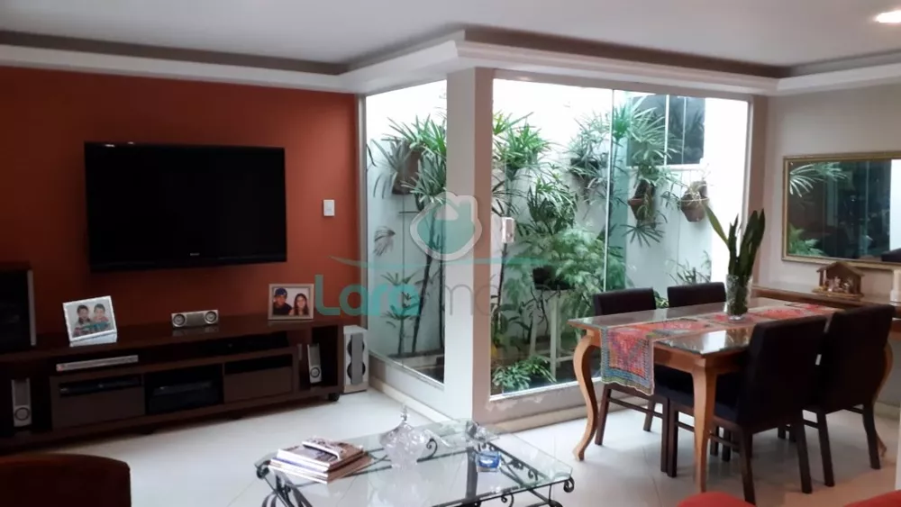 Casa, 4 quartos, 300 m² - Foto 18