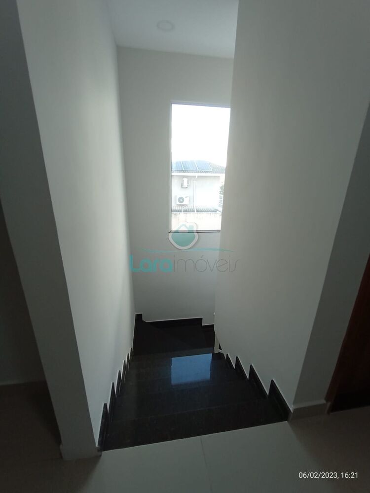 Casa de Condomínio à venda com 3 quartos, 230m² - Foto 8