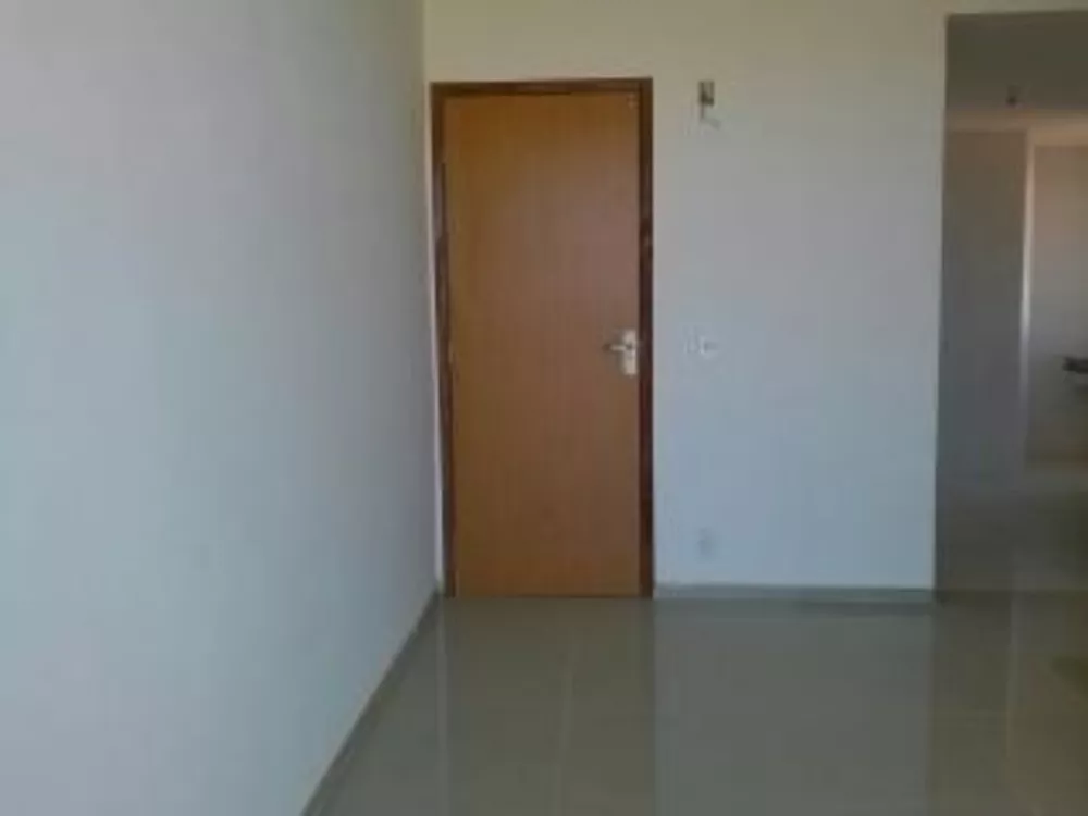 Apartamento à venda com 2 quartos, 62m² - Foto 4