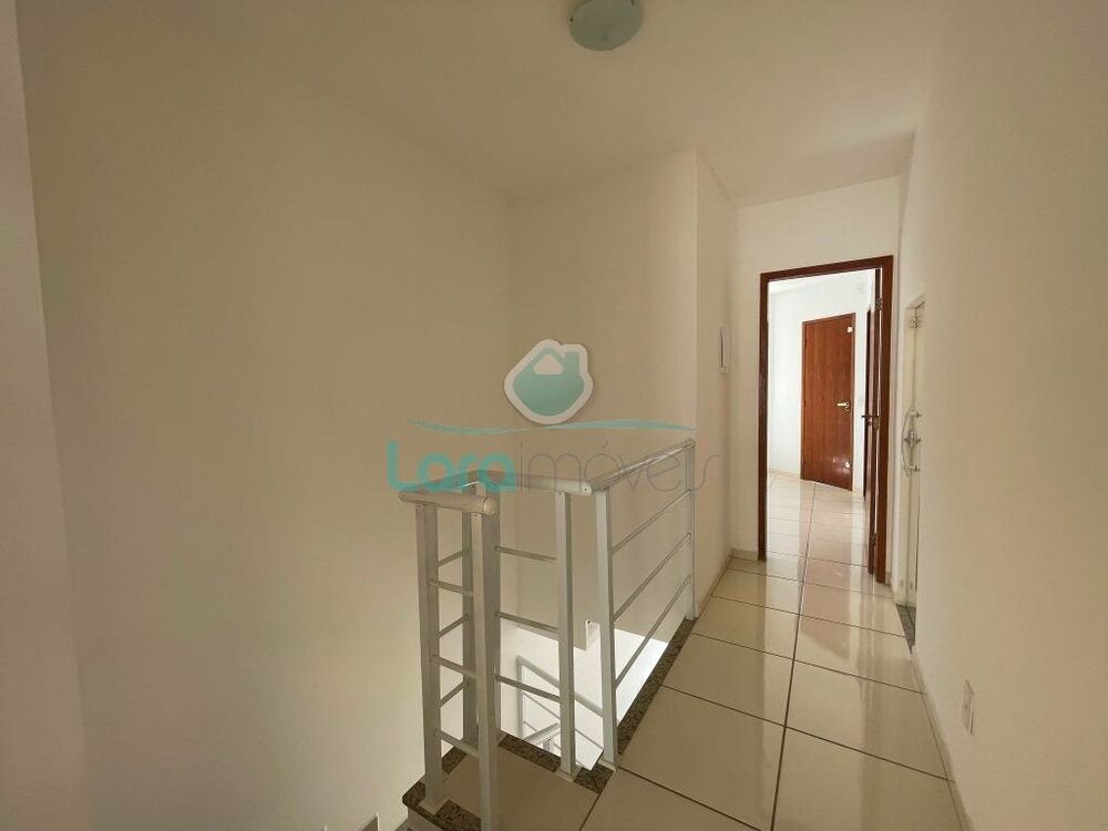 Casa à venda com 3 quartos, 110m² - Foto 14