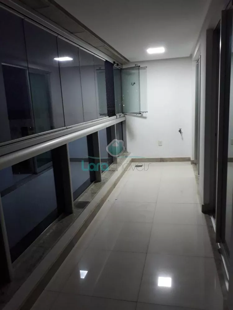 Apartamento à venda com 3 quartos, 160m² - Foto 4