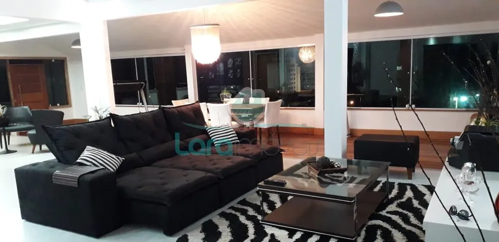 Casa, 6 quartos, 946 m² - Foto 1