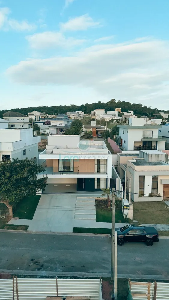 Casa, 3 quartos, 259 m² - Foto 32
