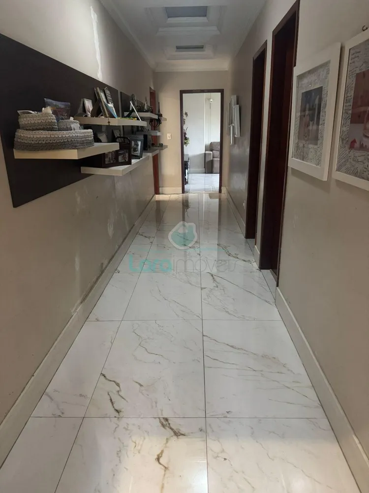 Cobertura, 3 quartos, 240 m² - Foto 2