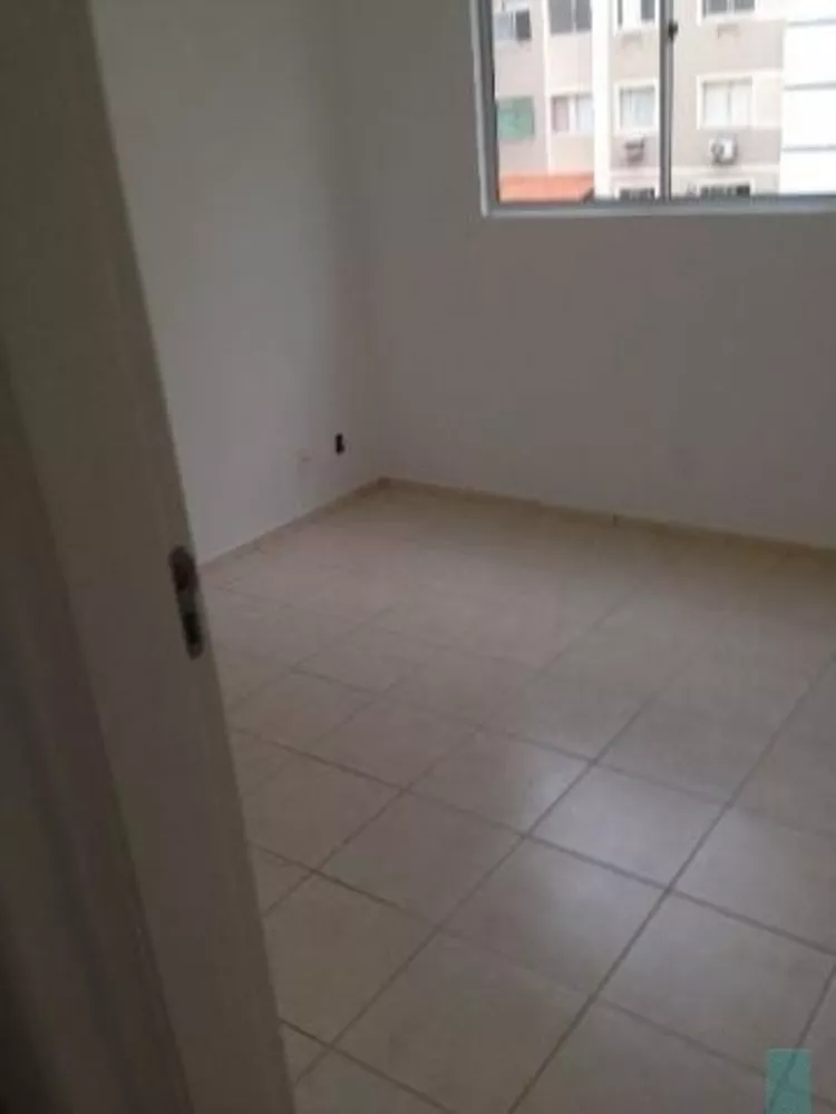 Apartamento à venda com 2 quartos, 50m² - Foto 2