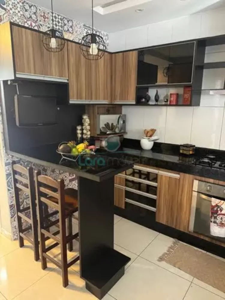 Casa à venda com 3 quartos, 114m² - Foto 3