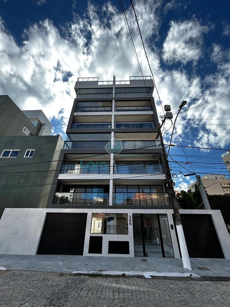 Apartamento à venda com 3 quartos, 142m² - Foto 2