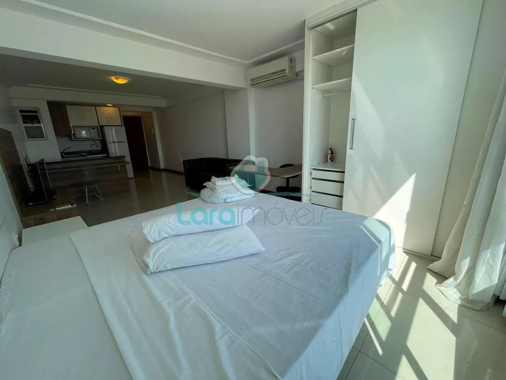 Apartamento à venda com 1 quarto, 40m² - Foto 2