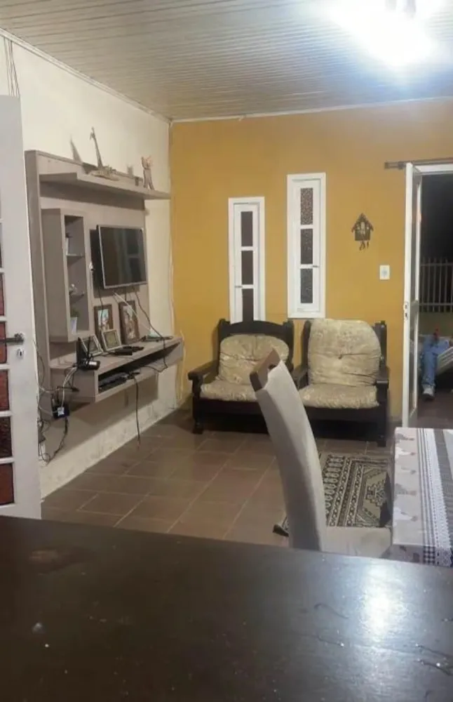 Casa, 2 quartos, 42 m² - Foto 1