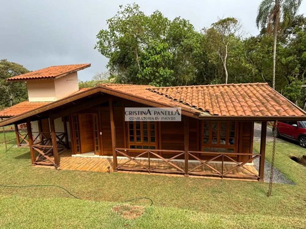 Chácara, 3 quartos, 1100 m² - Foto 1