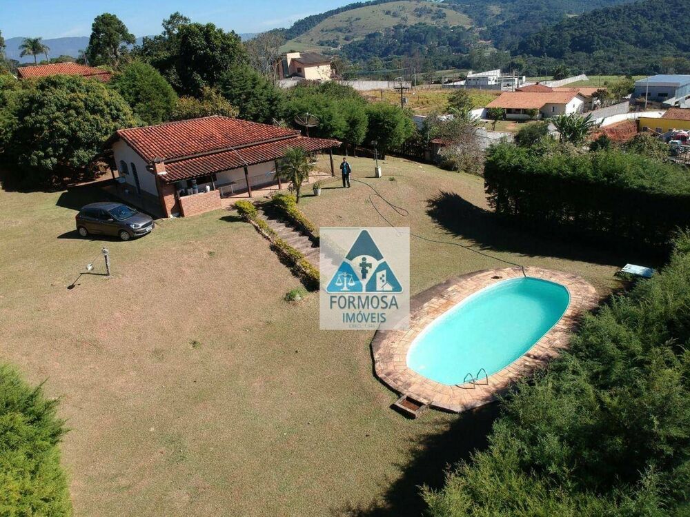 Chácara à venda com 2 quartos, 170m² - Foto 2