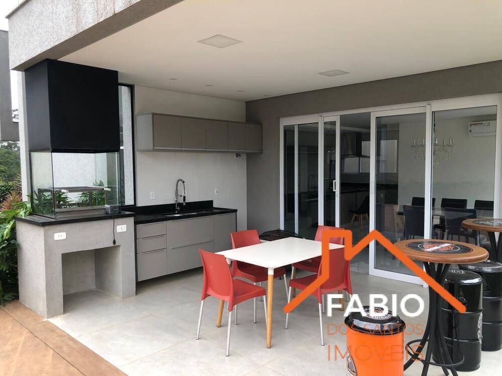 Casa de Condomínio à venda com 4 quartos, 307m² - Foto 1