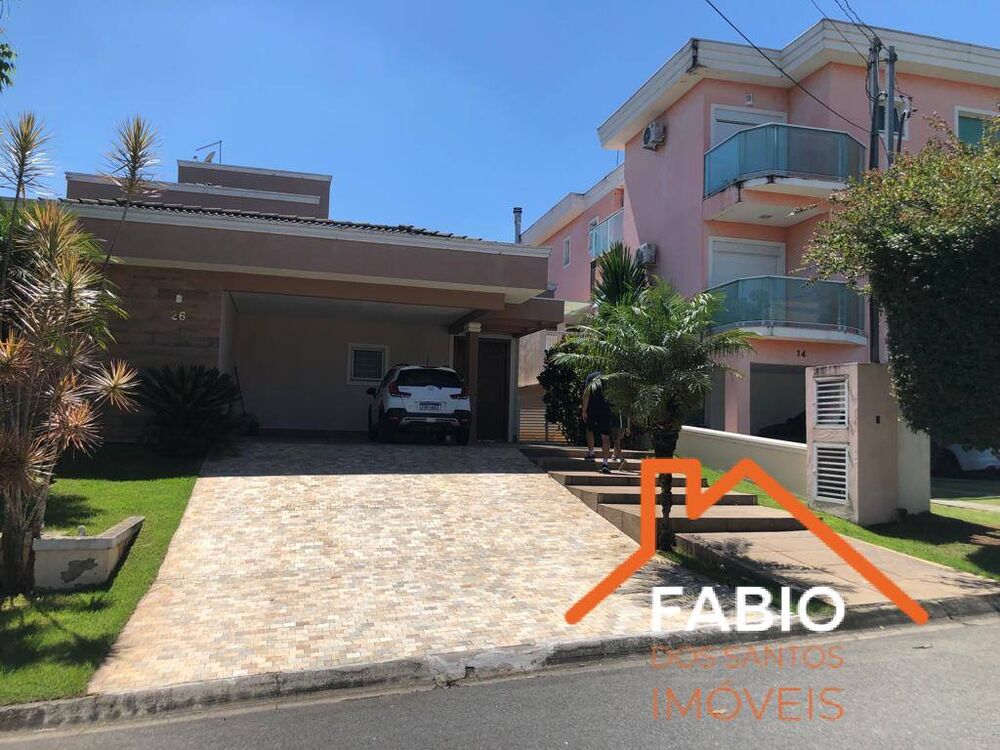 Casa à venda e aluguel com 4 quartos, 380m² - Foto 1