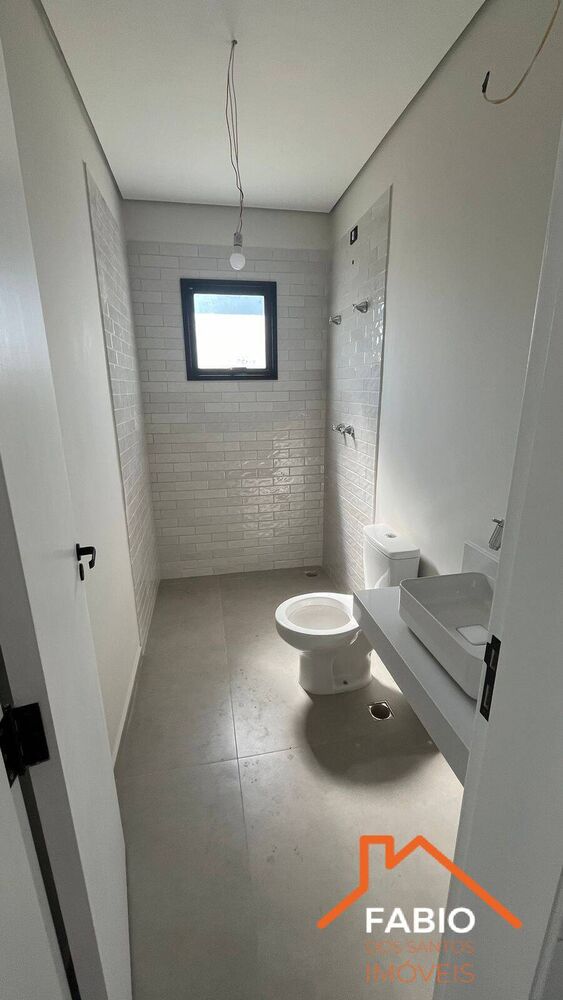 Casa de Condomínio à venda com 3 quartos, 233m² - Foto 4