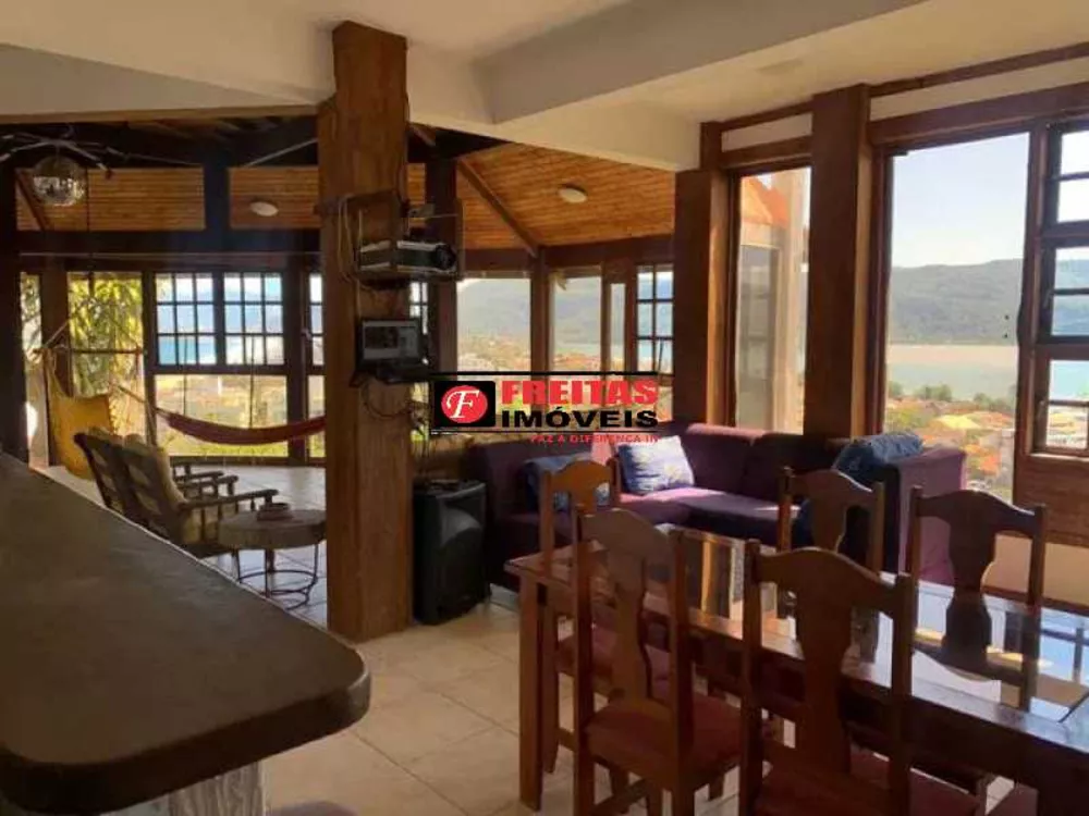 Casa à venda e aluguel com 4 quartos, 265m² - Foto 3