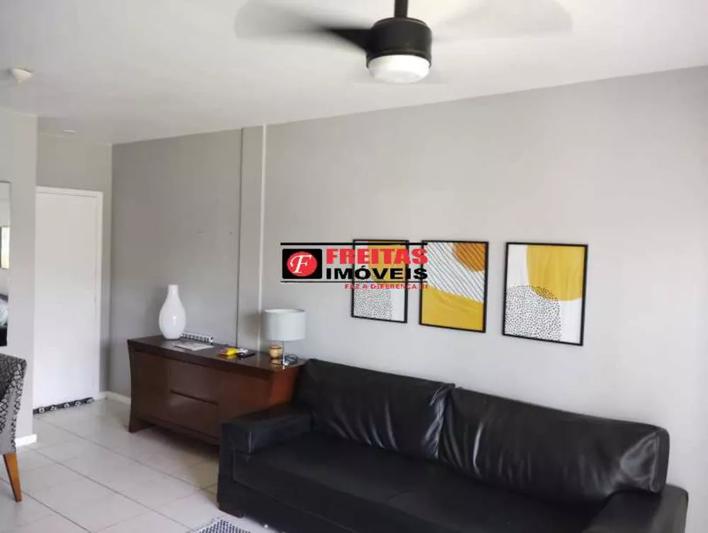 Apartamento à venda com 2 quartos, 70m² - Foto 3