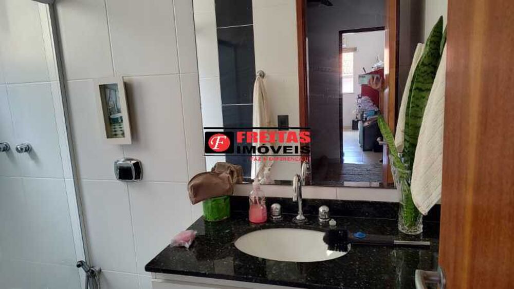 Casa, 3 quartos, 200 m² - Foto 4