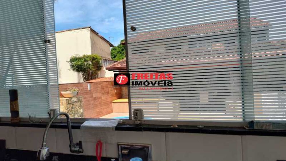 Casa, 3 quartos, 200 m² - Foto 2