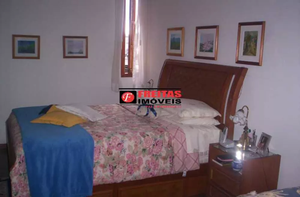 Casa, 4 quartos, 235 m² - Foto 14