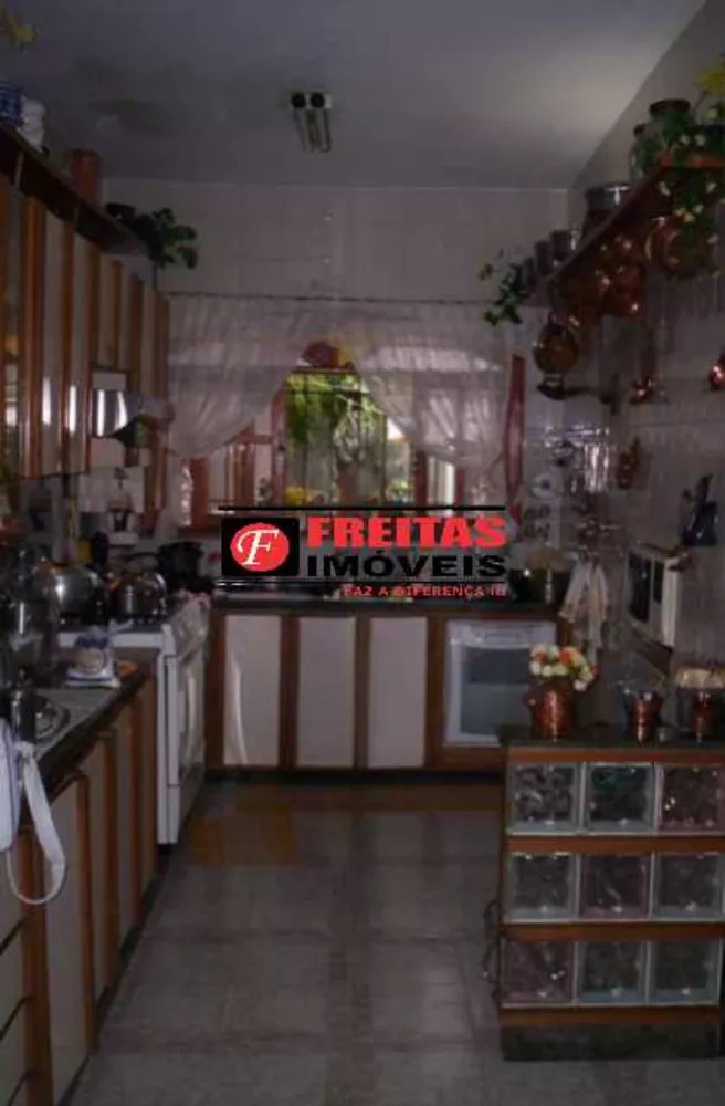 Casa, 4 quartos, 235 m² - Foto 10
