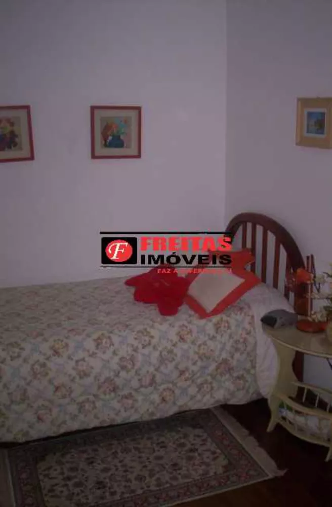 Casa, 4 quartos, 235 m² - Foto 18