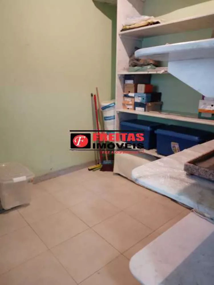 Casa à venda com 4 quartos, 150m² - Foto 13