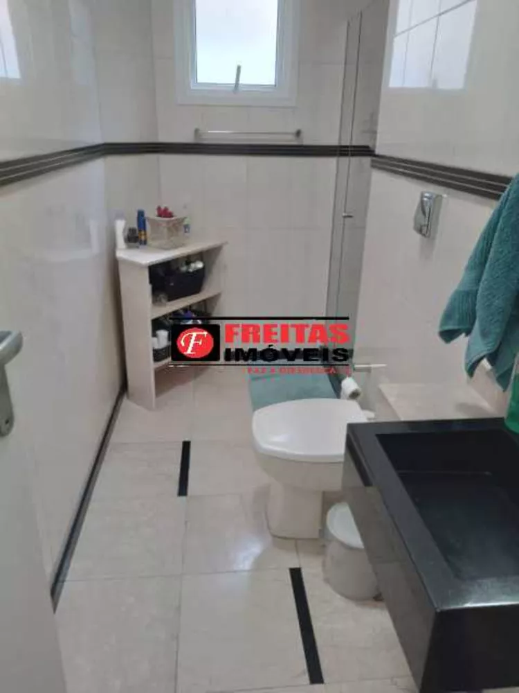 Casa à venda com 4 quartos, 150m² - Foto 10