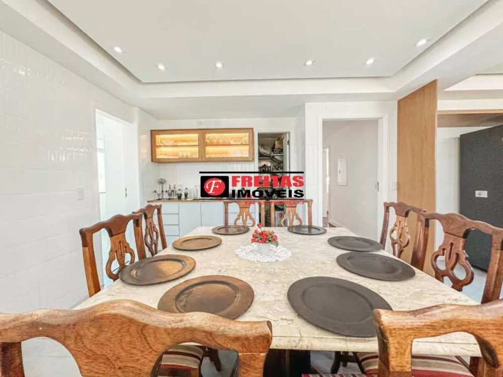 Casa, 5 quartos, 561 m² - Foto 10