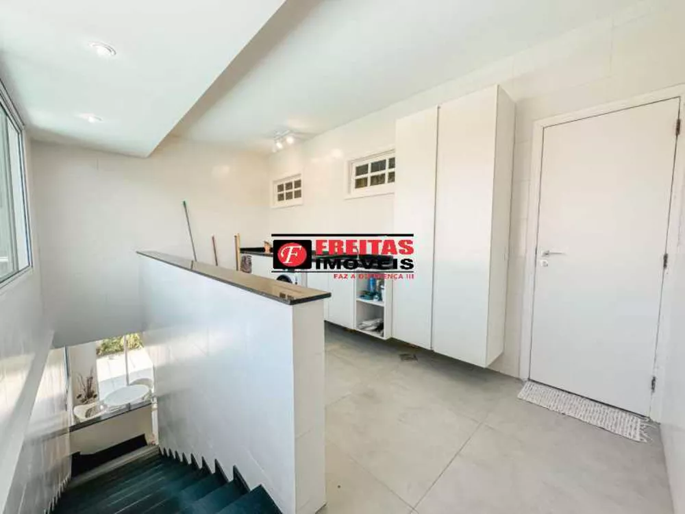 Casa, 5 quartos, 561 m² - Foto 13